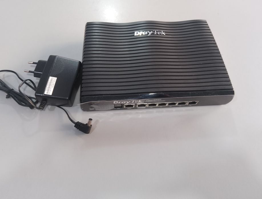 Router Draytek Vigor2927