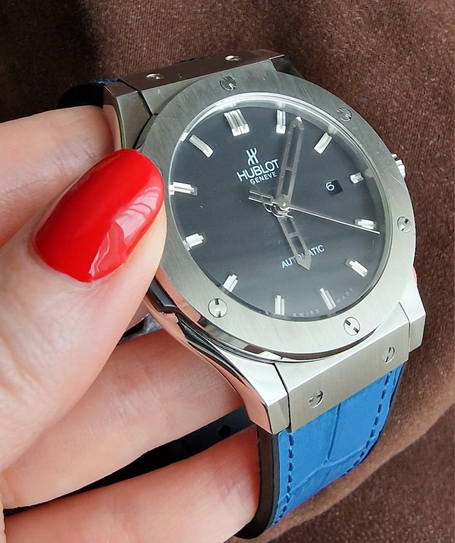 Hublot 42mm часы