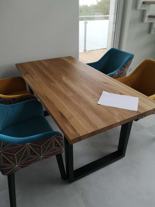 Stoły, stoliki,konsole.