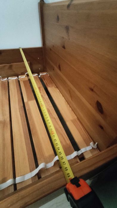 Sprzedam drewniane łóżko dziecięce