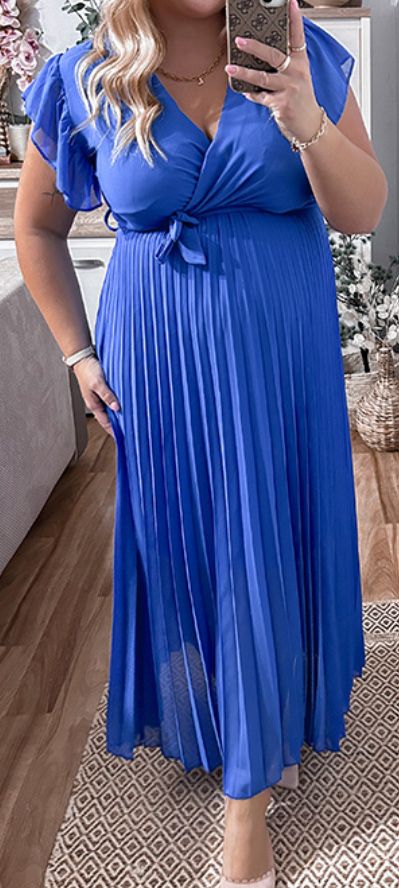 Maxi sukienka plus size plisowana długa. Chabrowa