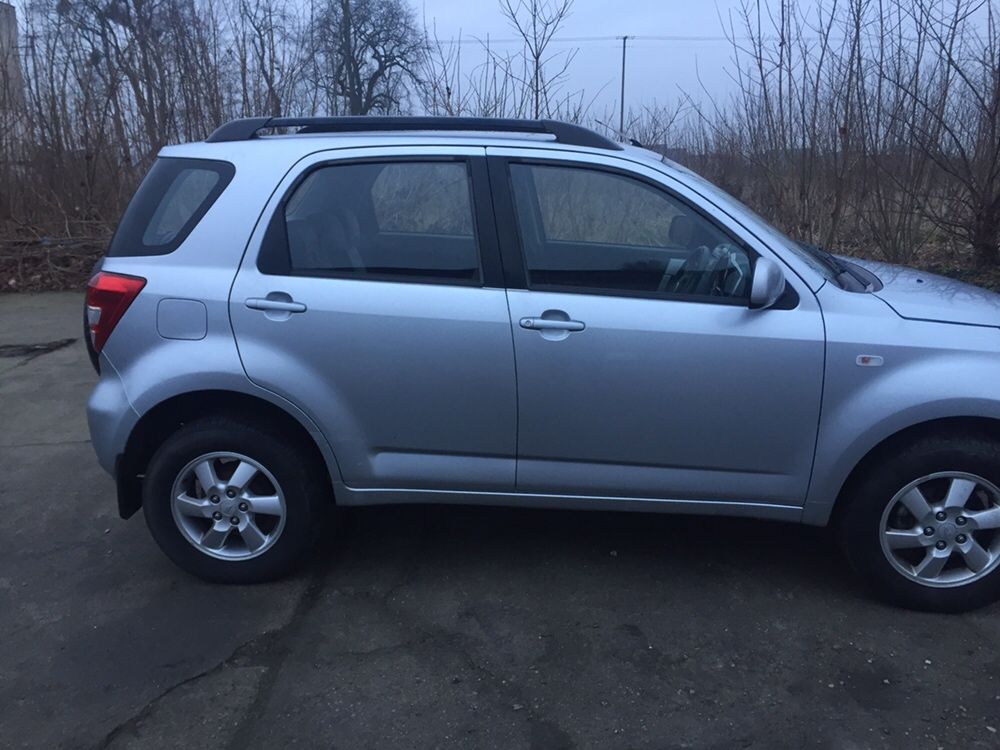 Daihatsu Terios II na czesci 1.5 benzyna 105kn