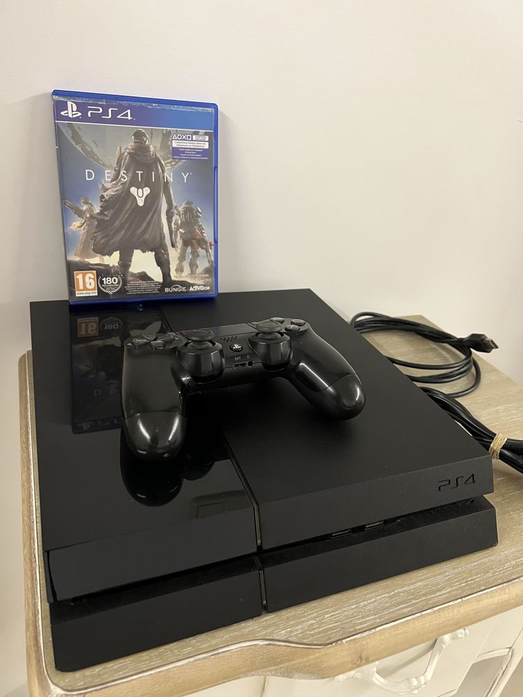 Playstation 4 + jogo