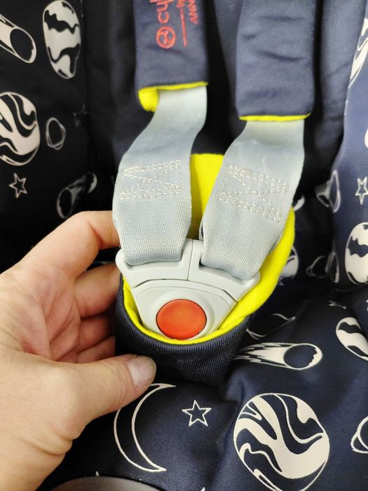 Fotelik samochodowy łupina nosidełko  CYBEX  z bazą Cloud Q Anna K. Sp