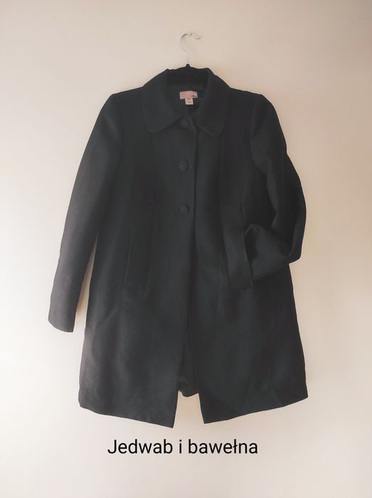 Klasyczny płaszcz z jedwabiem czarny
