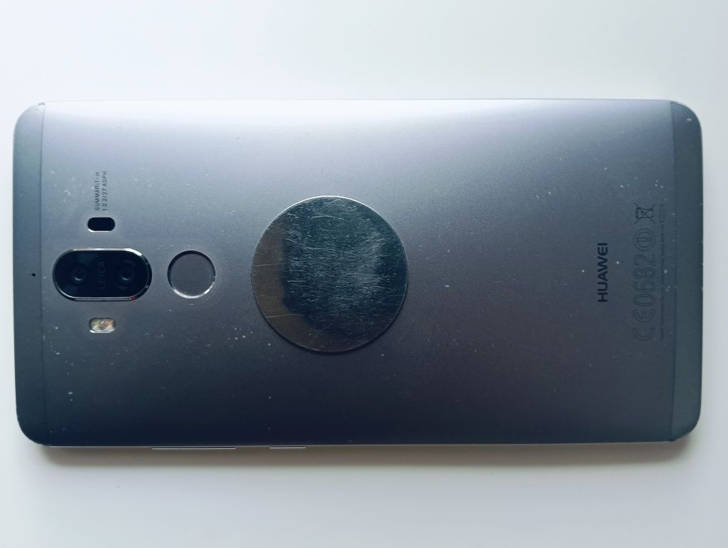 Smartfon Huawei Mate 9