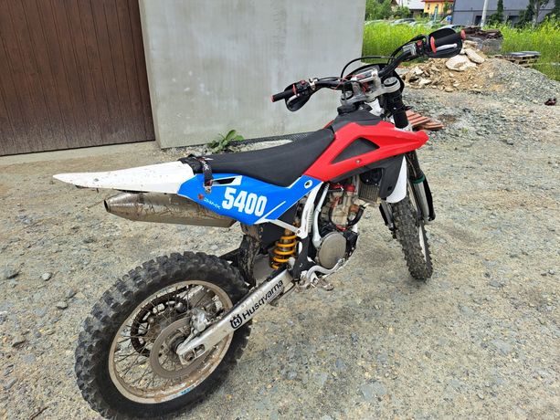 Sprzedam motocykl marki Husqvarna tc250