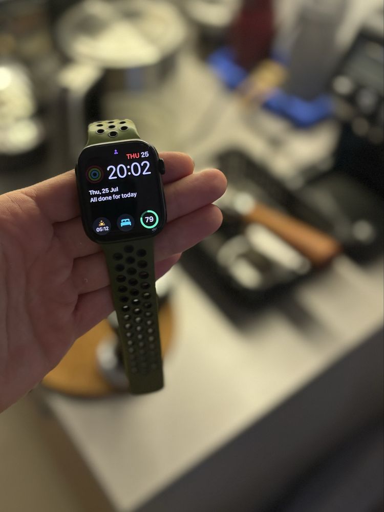 Apple Watch Series 7, wersja 45mm AKTUALNE
