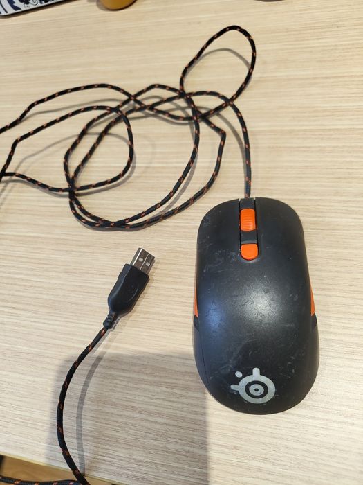 Rato SteelSeries Kana V2 (sem scroll)