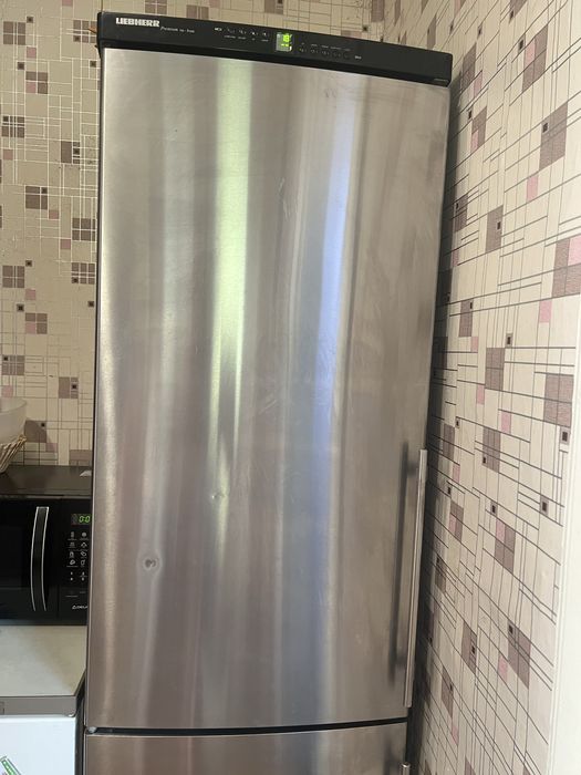 Холодильник liebherr