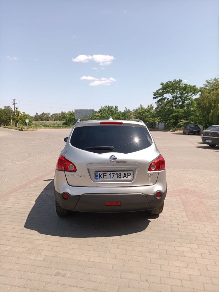 Продам свое авто Nissan QASHQAI +2