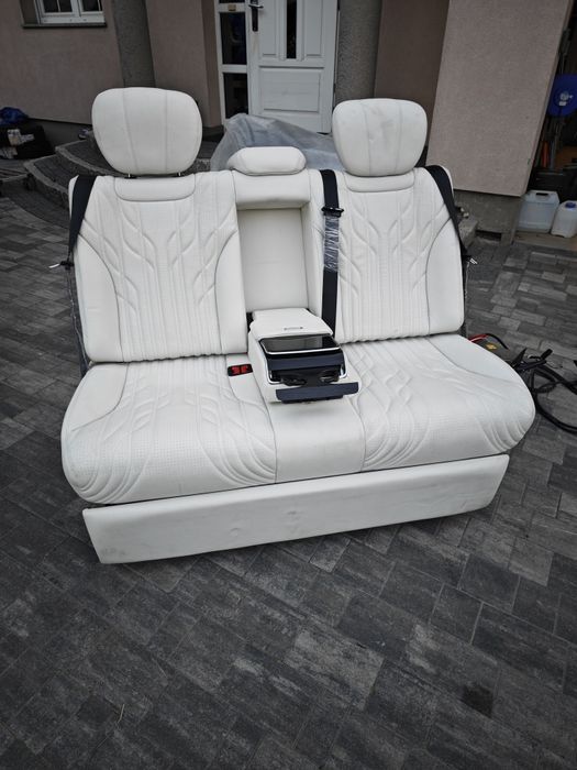Kanapa kamper bus VIP. Ławka