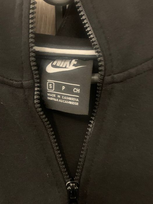 Зір худі найк теч фліс розмір s-xs в хорошому стані