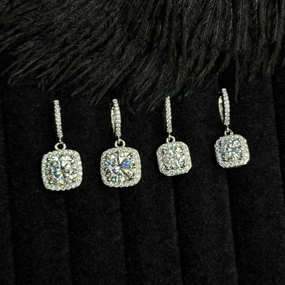 Сережки з діамантами (муассанітами) 2 та 6 ct