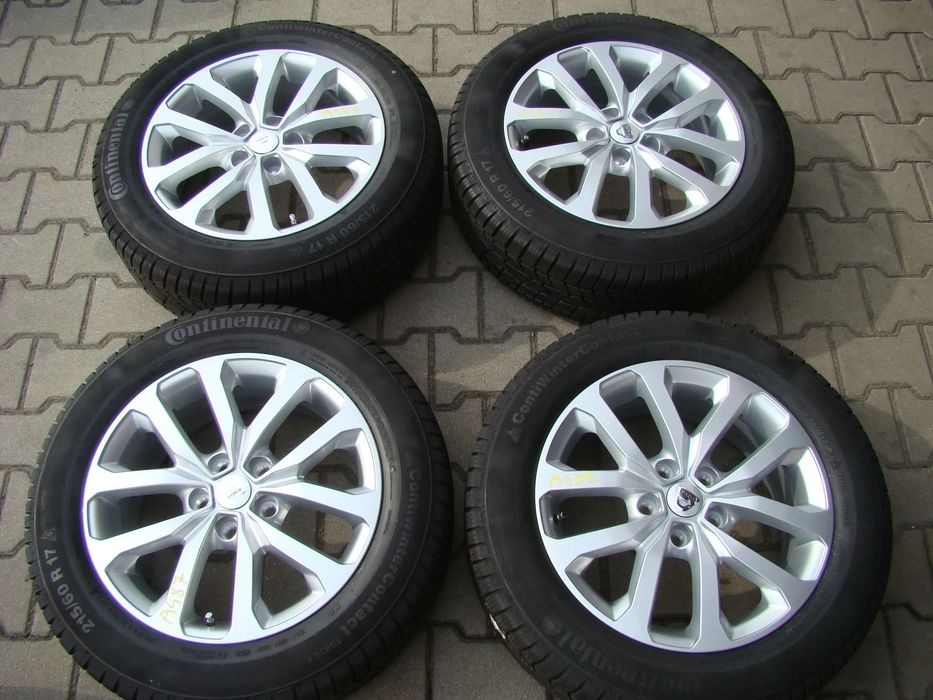 a487 5x114,3 Dacia Duster 7Jx17 et40 opony zimowe 215/60 R17