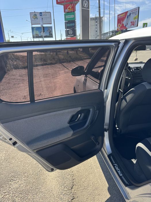 Авто skoda fabia 2011 1.2