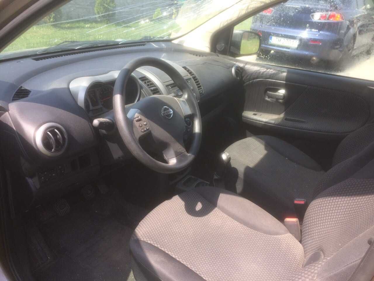 Кузов,кузовние запчасти для nissan Note