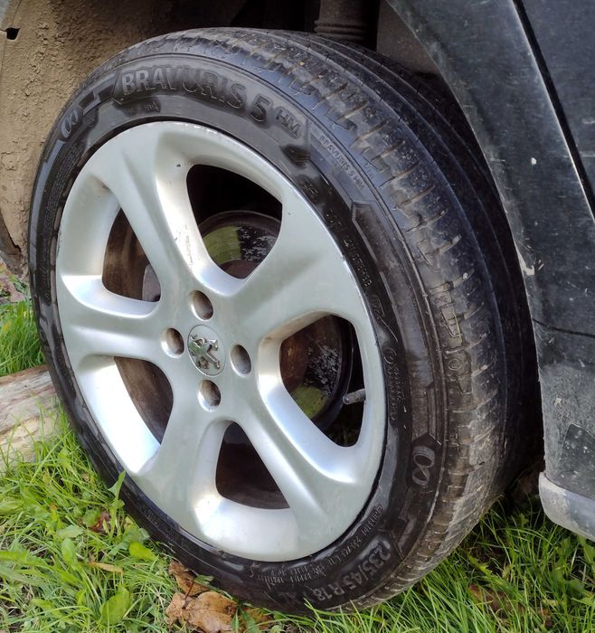 Продам диски Peugeot 3008  18" з гумою 235х45х18 (або обмін на 16")