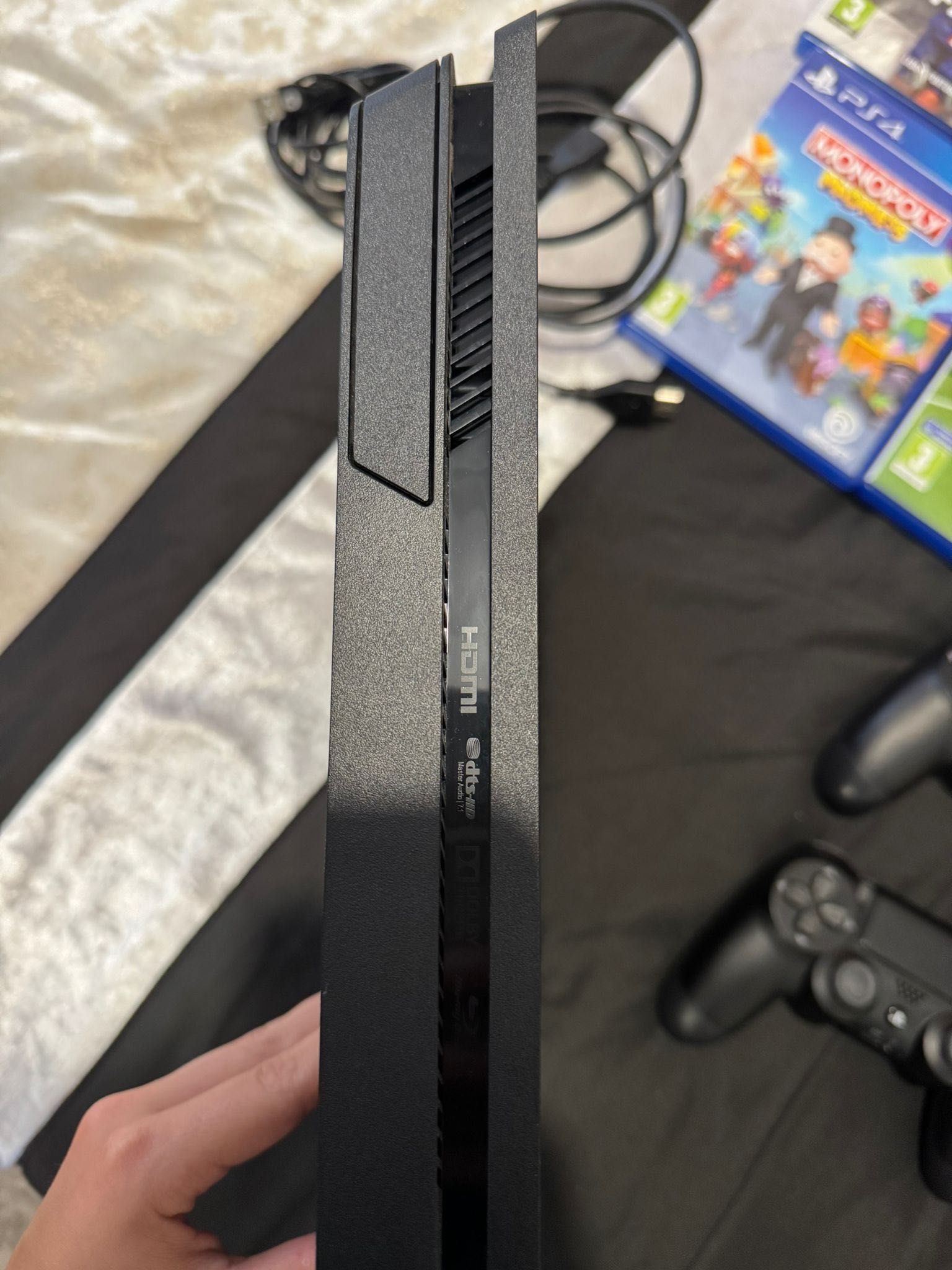 PlayStation 4 slim 500gb