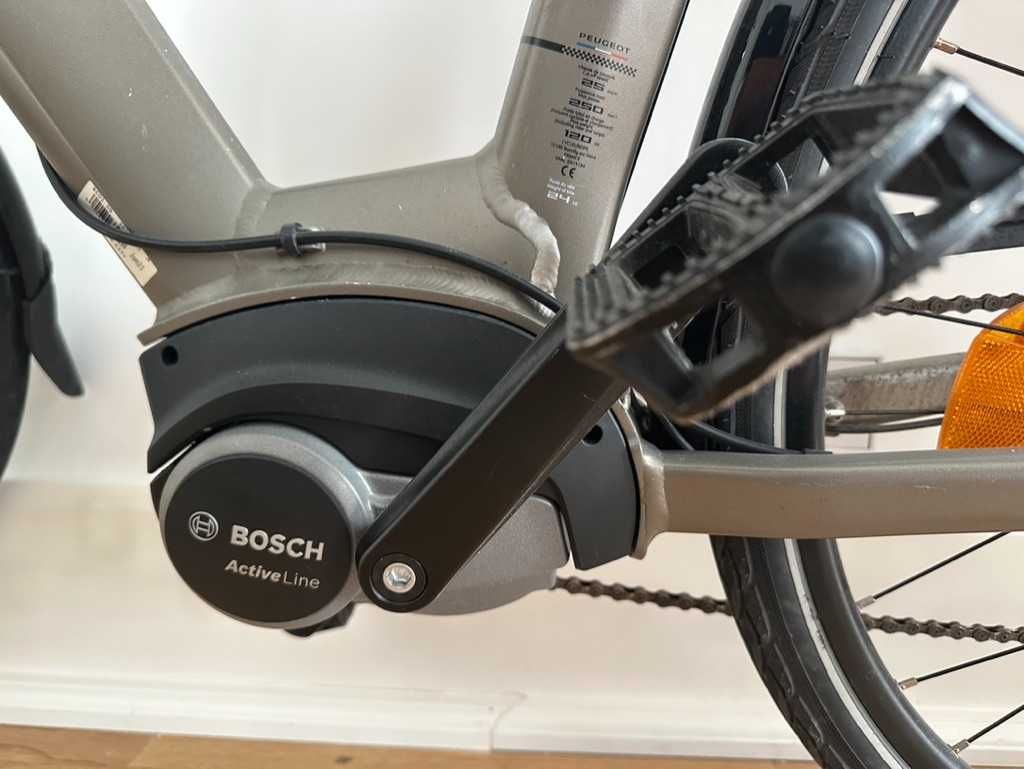 Bicicleta eléctrica PEUGEOT eC01 D9 com GARANTIA