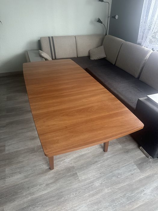 Sprzedam rozkladany stół 140/180x80