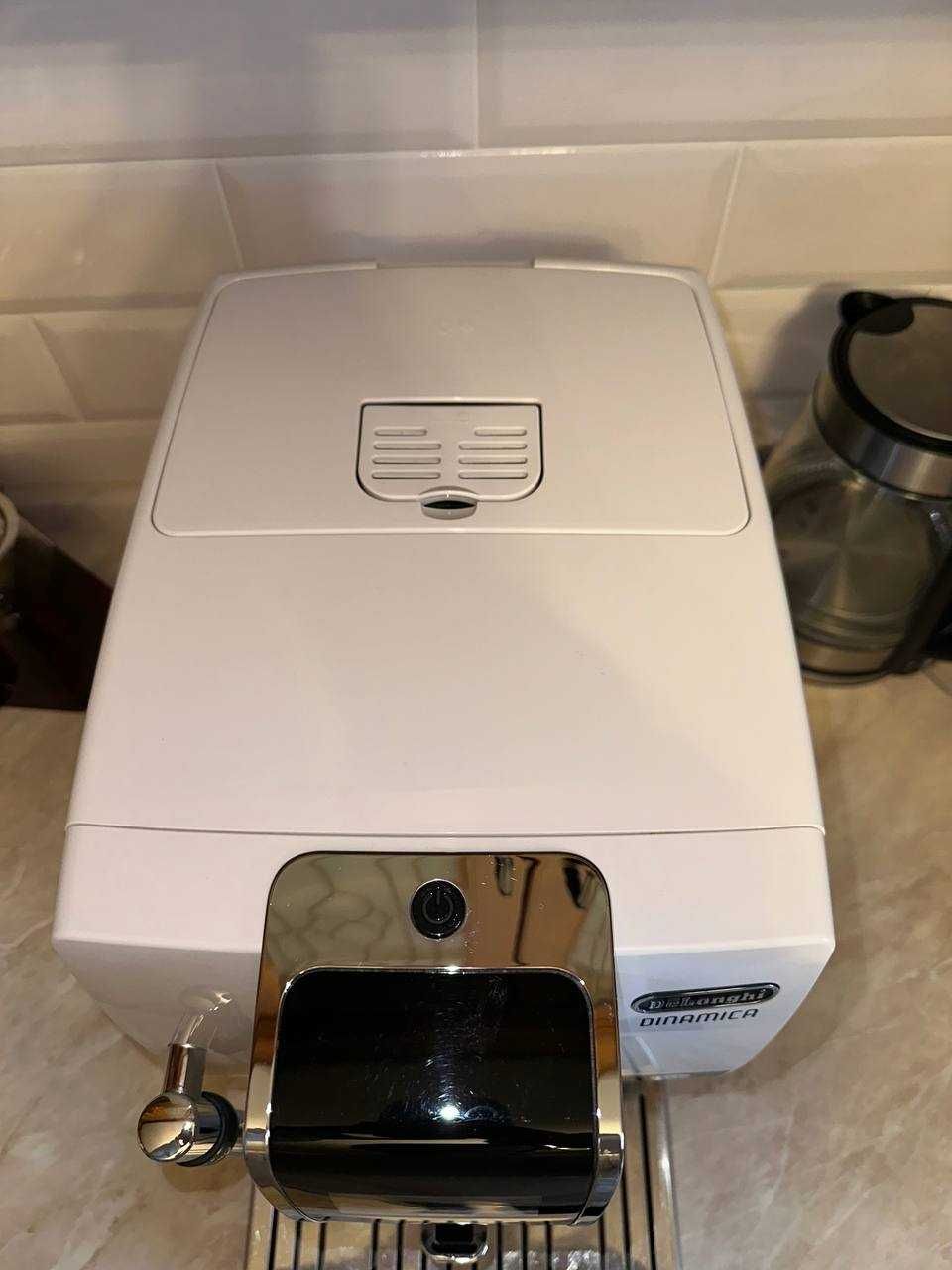 Кавомашина автоматична Delonghi ECAM 350.35.W