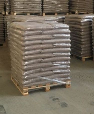 Пелета від 1 тони сосна 6мм в мішках 15 кг