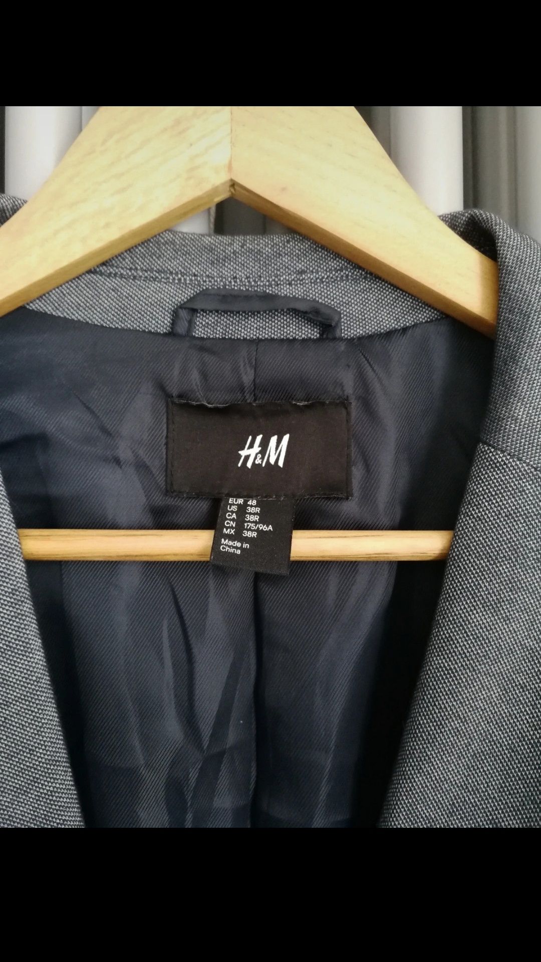 Marynarka z H&M.