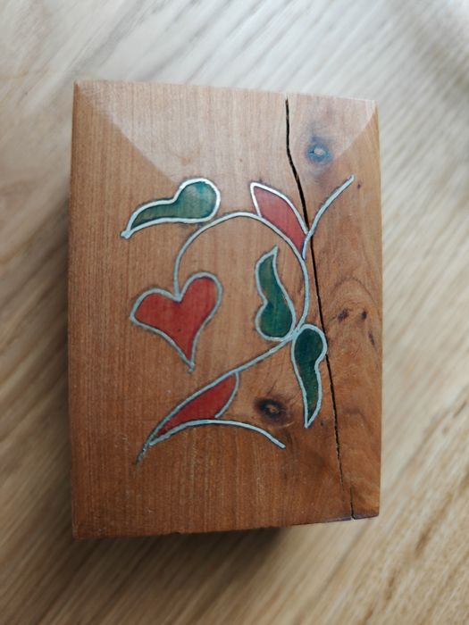 Szkatułka z drzewa sandałowego