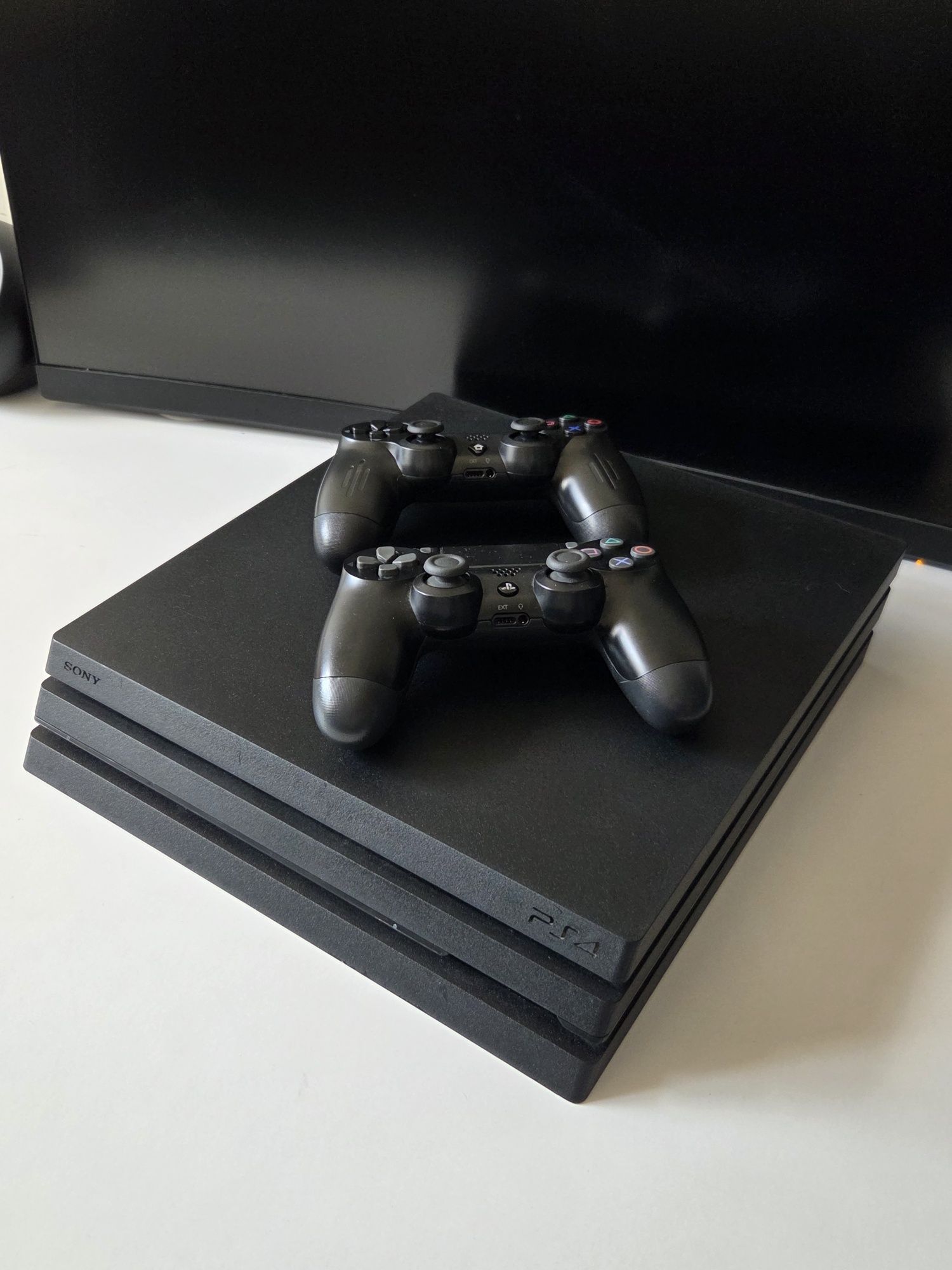 PS4 PRO 1TB 2 PADY CUH-7216B GWARANCJA konsola PlayStation 4 wrocław