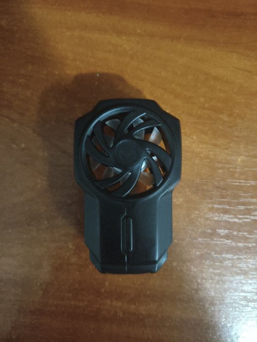 Кулер для телефона для всіх телефонів з батареєю