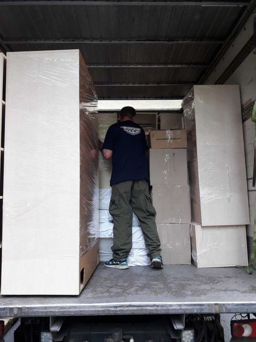 Попутний вантаж Переїзди Утилізація сміття Київ Україна