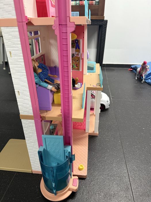 Casa da Barbie com 1,2 m de de altura