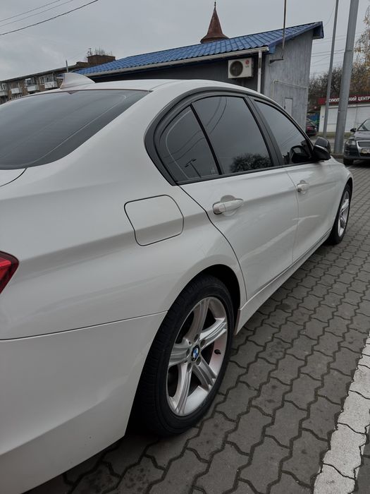 Продам бмв ф 30 2013 року 6 місяца