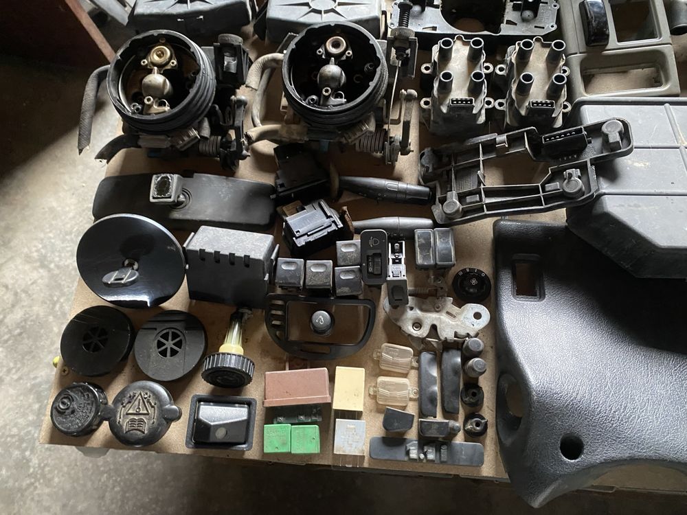 Peças citroen saxo farolins, quadrante, carburador etc..|USADO