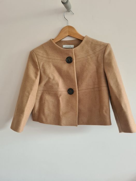 Krotki płaszczyk wełniany camel rene lezard s