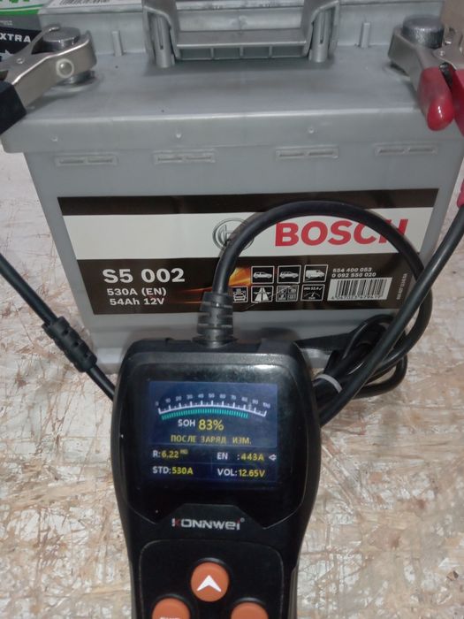 Продам б/у акумулятор Bosch 54Ah.