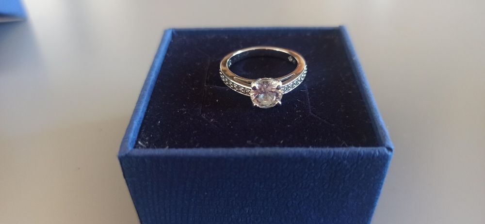 Anel Swarovski tamanho 10