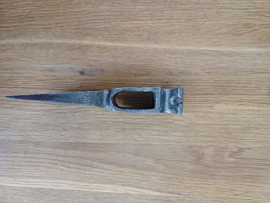 Toporek niemiecki Helko