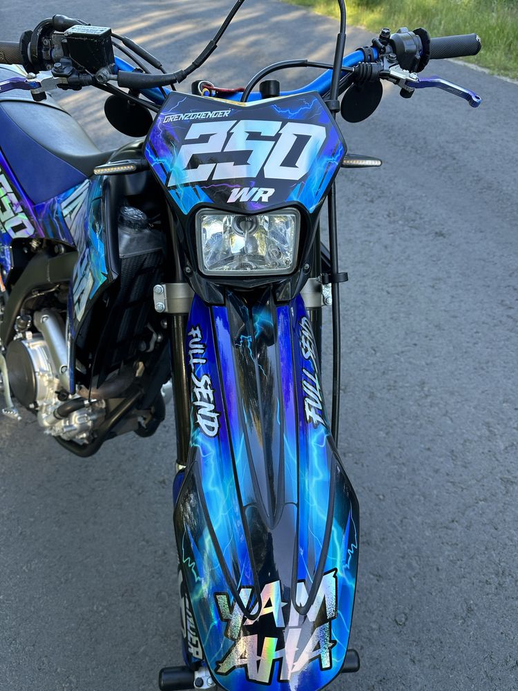 Yamaha WR250x (офіційний, на документах)