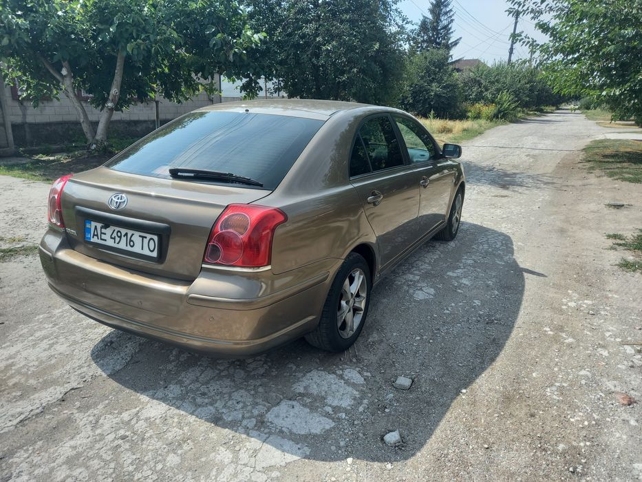 Продам Тойота Авенсис.