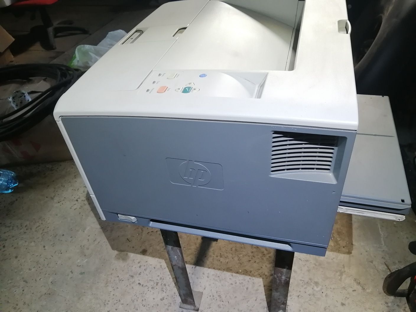 Продам лазерный прінтер HP LAZER JET 5200