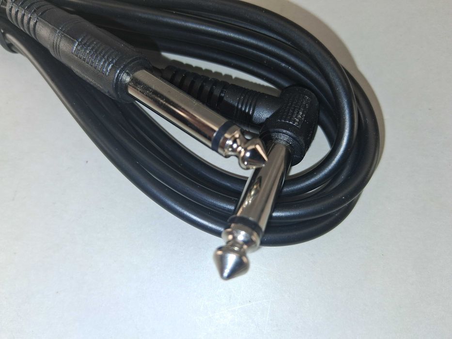 N010 Kabel Instrumentalny Jack 6,3mm Kątowy Mono 3 Metry Czarny