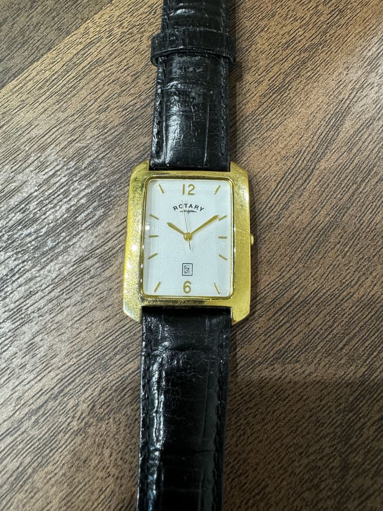 Zegarek Rotary w stylu Cartier Tank - uszkodzony