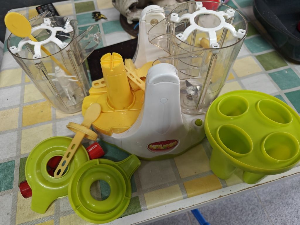 Robot frutilandia