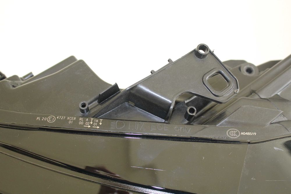 Faróis Dianteiros Full LED Matrix Audi A6 C8 (2018–2022)