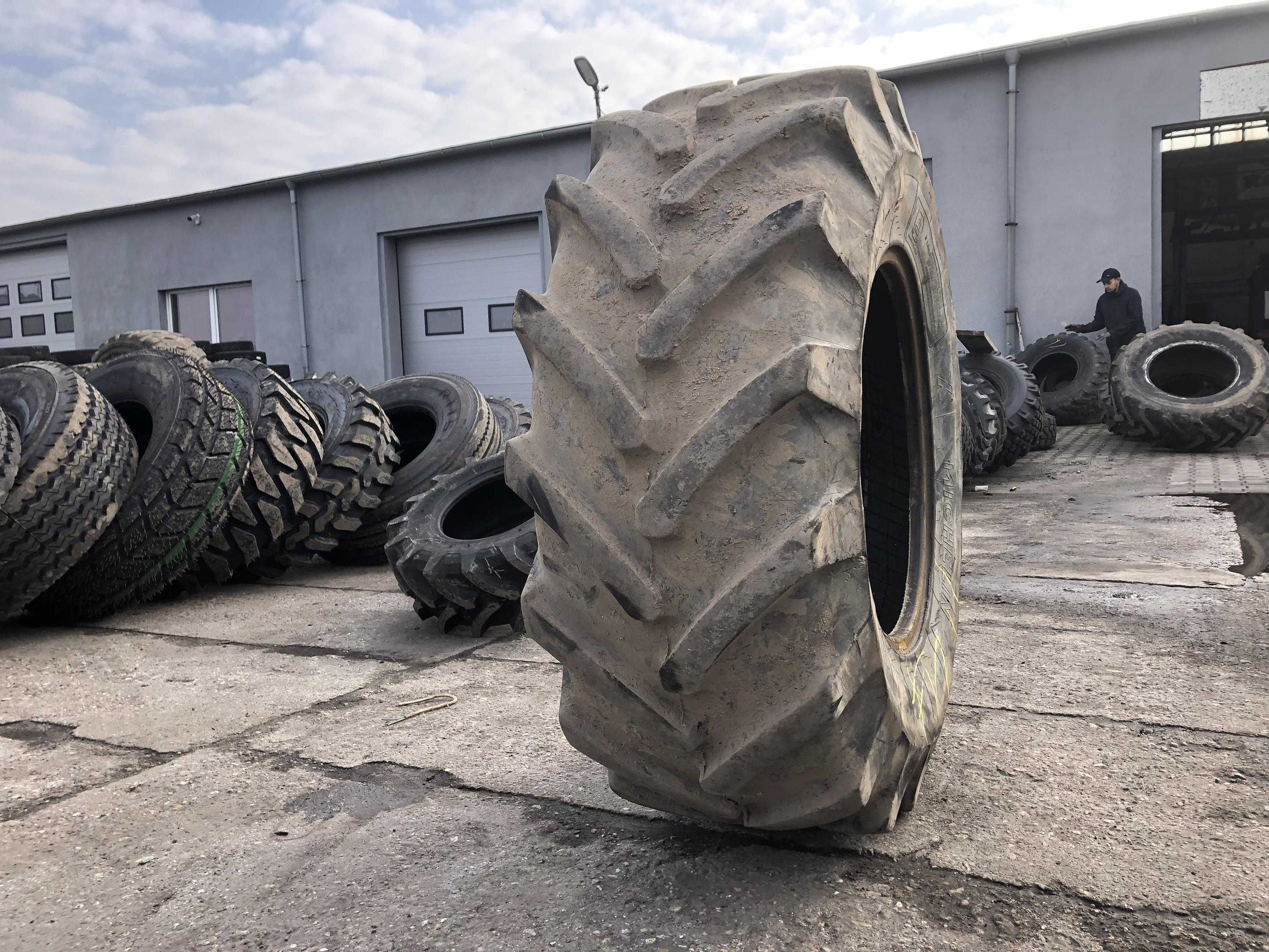 Opona Używana 17.5LR24 Michelin XM27 Radal 80% Bieżnika 460/70-24