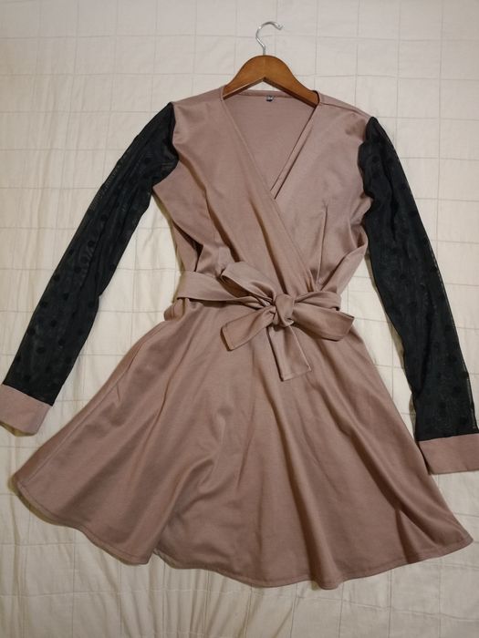 Женское платье 44