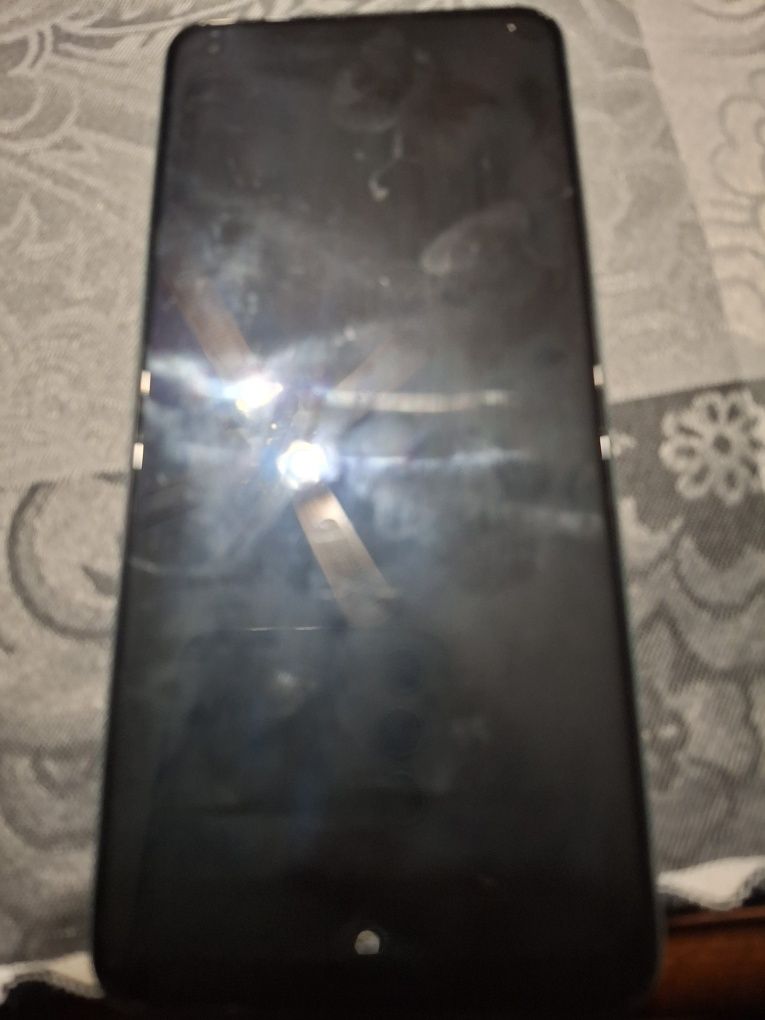 Mam na sprzedaż oppo redmi 7 lite 5 g