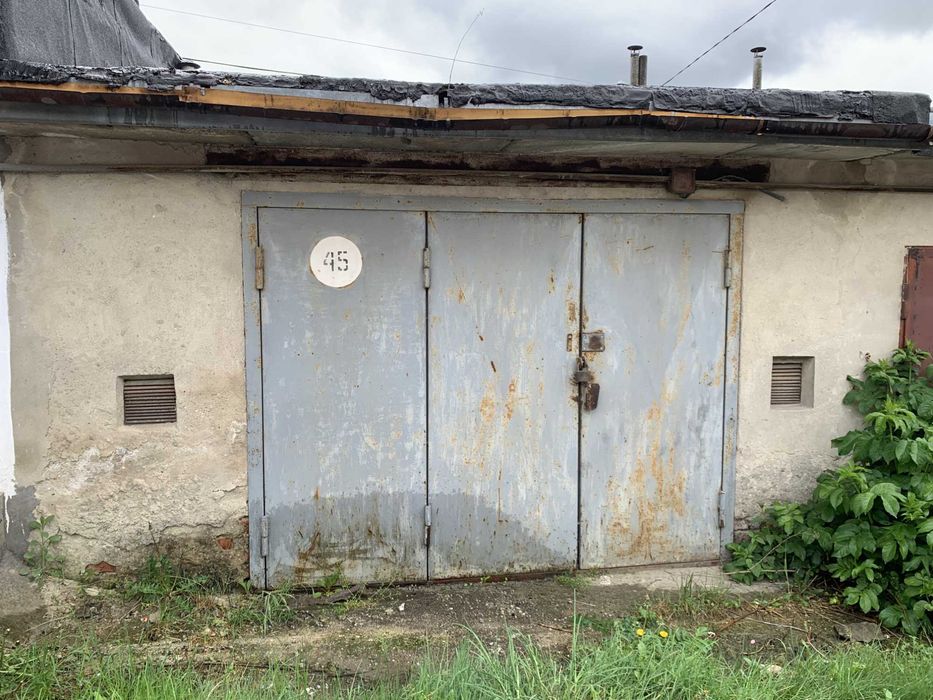 Гараж з підвалом (у гаражному кооперативі)